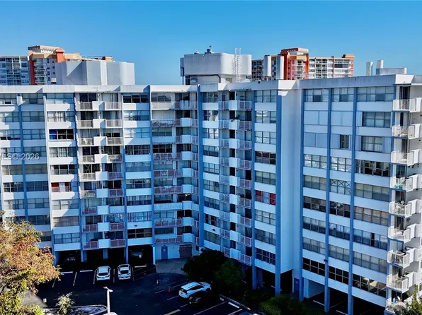 1200 NE Miami Gardens Dr, Miami, FL