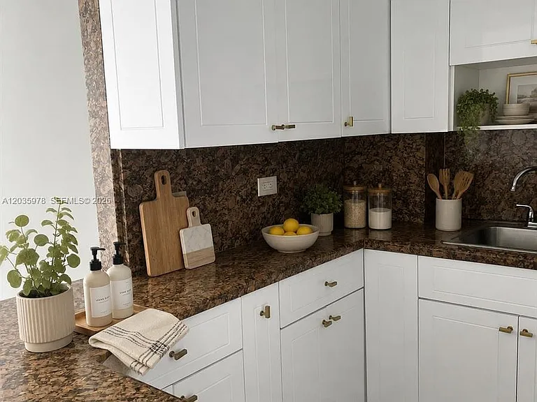 7441 Wayne Ave #8B — Photo 11