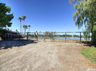 29 Sail Ct, Sacramento, CA 95831