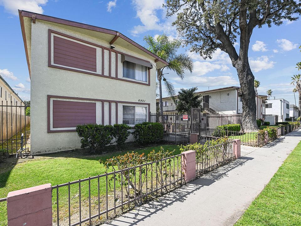 Exterior community view