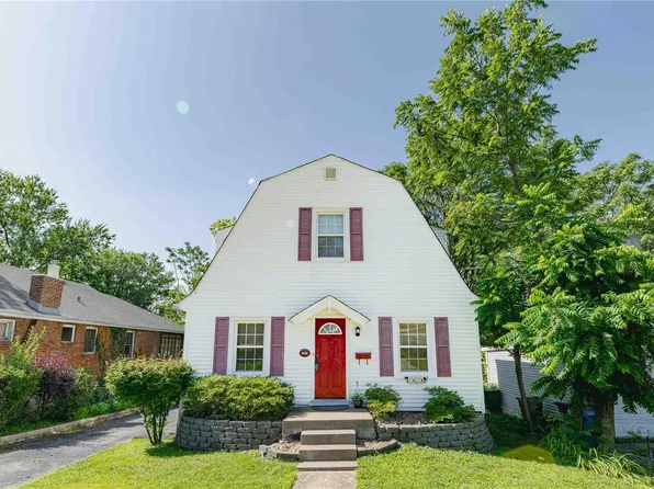 8342 Flora Ave, Saint Louis, MO 63114