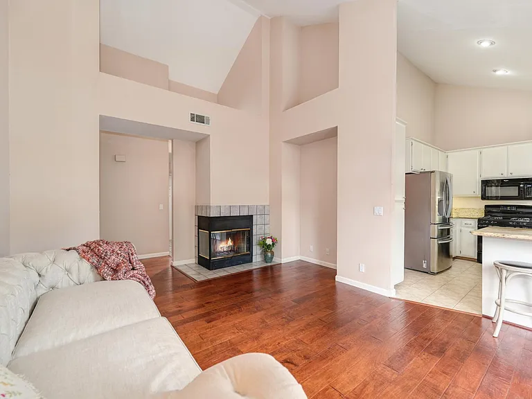 2815 Concord Ave — Photo 2