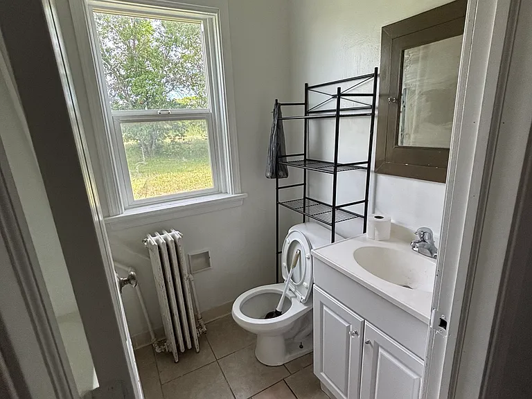 320 W Main St #11 — Photo 9