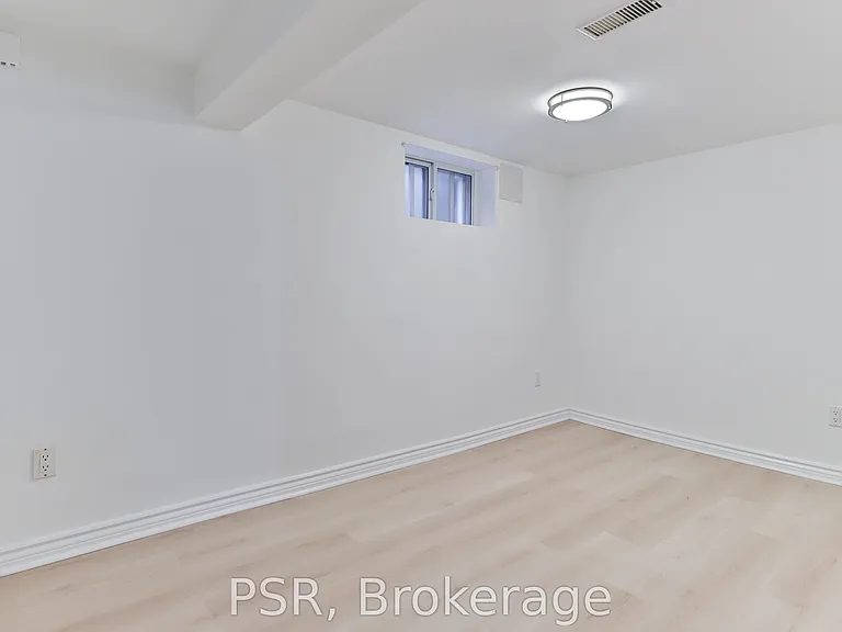 329 Vaughan Rd #LOWER — Photo 18
