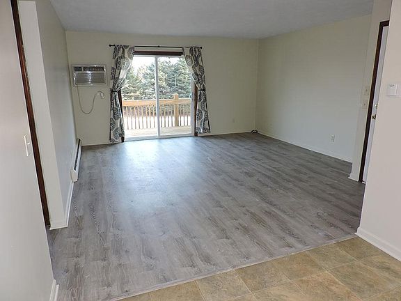3rd image of 6514 Bella Vista Dr NE