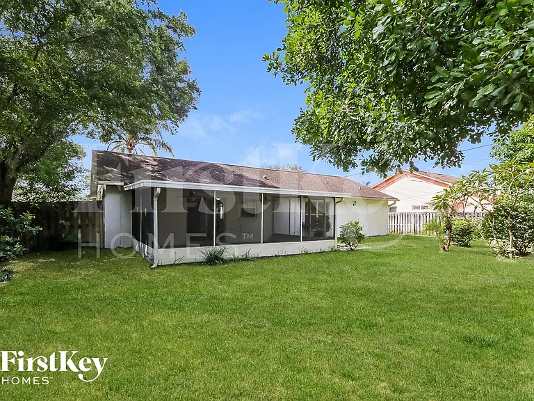 1401 SW Sudder Ave — Photo 14