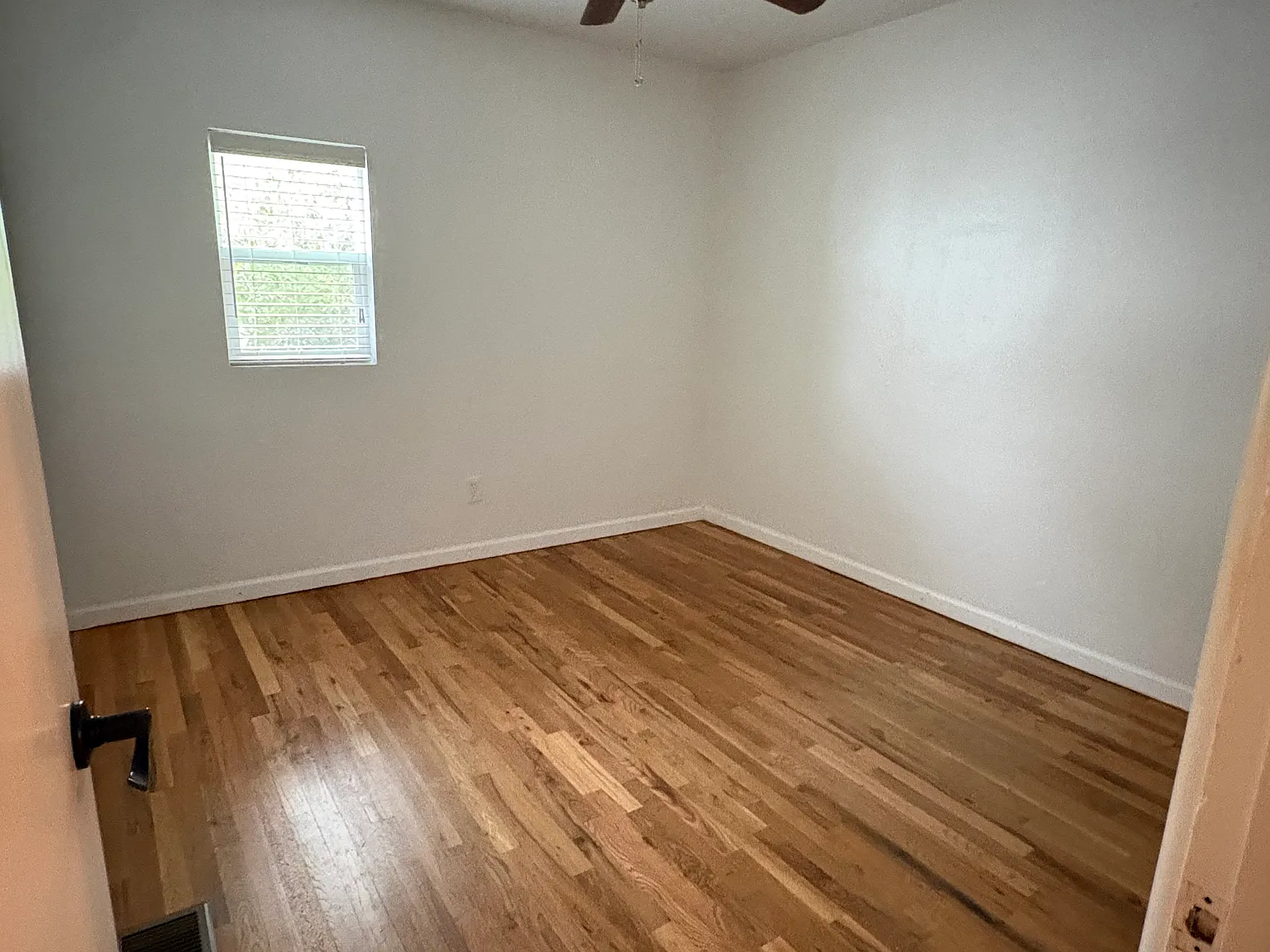 2 bed, 1025 sqft, $1,850 — Photo 3