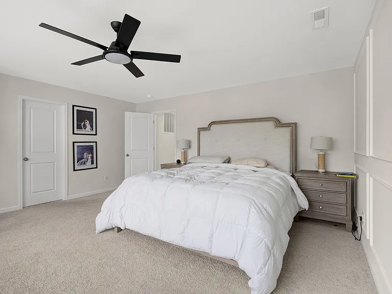 Aubreywood Dr — Photo 15