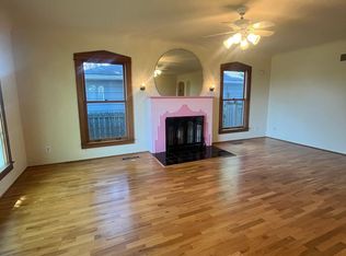 2450 Charnelton St, Eugene, OR 97405