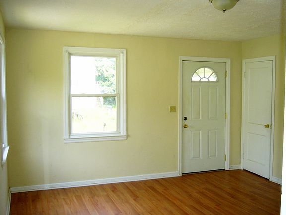 4th image of 1801 Lombard Pl