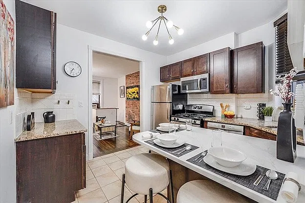 622 Park Ave #1C