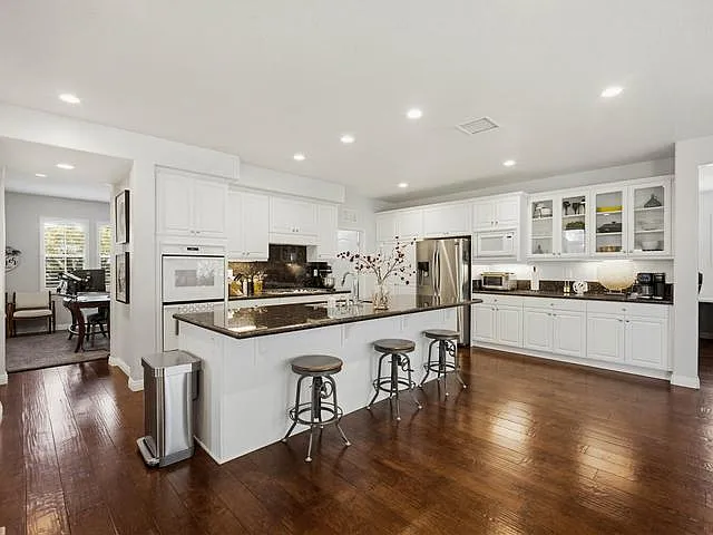 3238 Elysia St — Photo 17