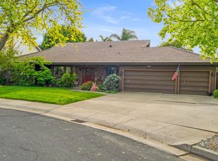 24 Sage River Cir, Sacramento, CA
