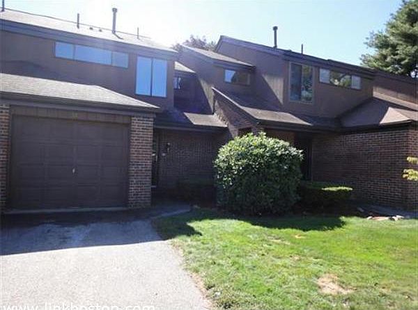 1st image of 98 Rosewood Dr #98