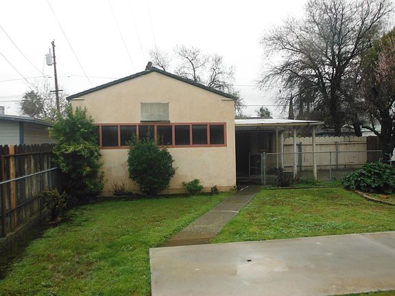 3rd image of 815 Marin St