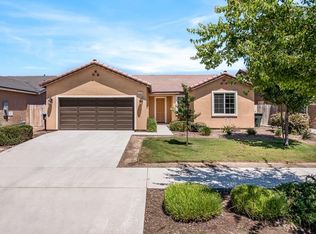 2936 S Edison St, Visalia, CA 93292