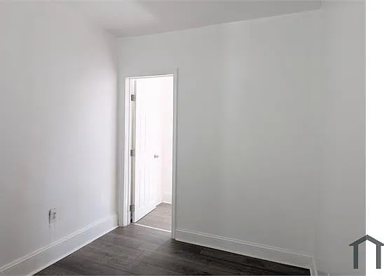 520 N Paxon St — Photo 8