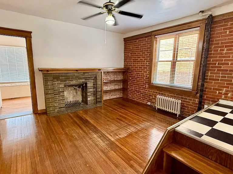 1255 Emerson St — Photo 3