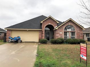 905 Concord St, Forney, TX 75126