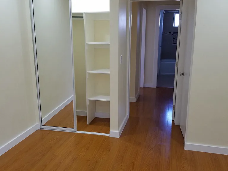 6519-6521 Crenshaw Blvd — Photo 3