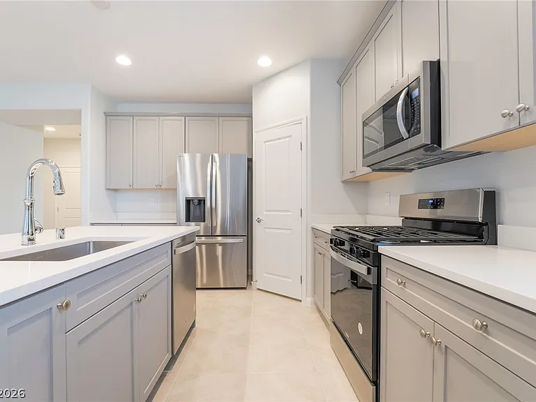 94 Cadence Crest Ave — Photo 9