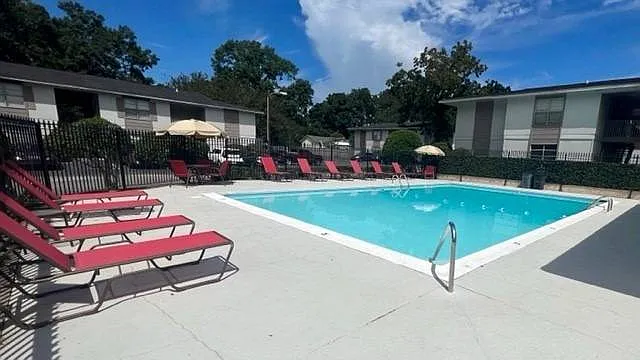 Twin Oaks Pool