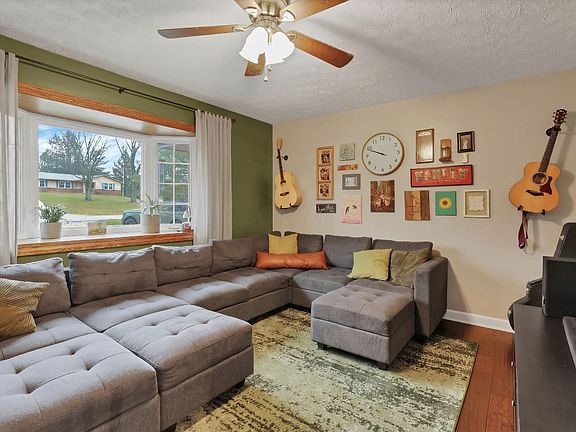 5th image of 237 Riva Ridge Rd SW