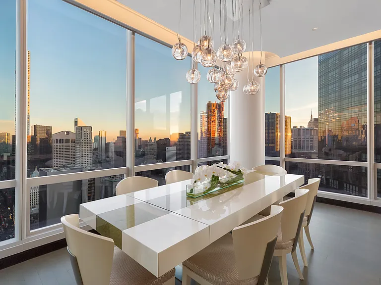 157 W 57th St #53B — Photo 9
