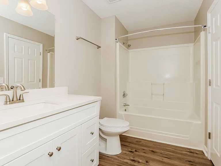 2409 Racquet Club Dr — Photo 14