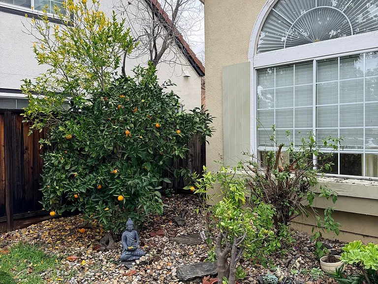 152 Menard Dr — Photo 3