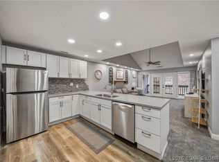 1130 Rachel Rd APT 305, Lake Ozark, MO 65065