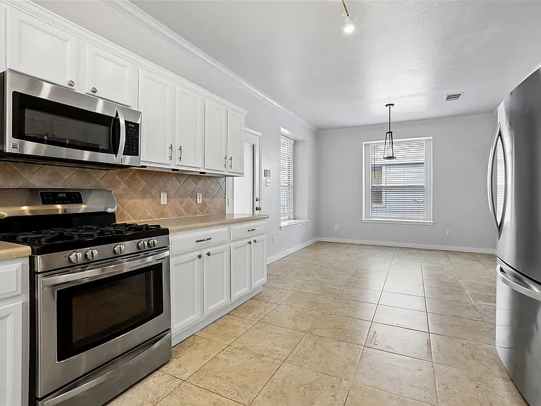 1001 Monadale Trl — Photo 17