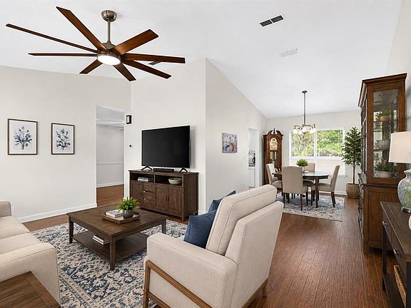 4th image of 10668 SW 85th Ter