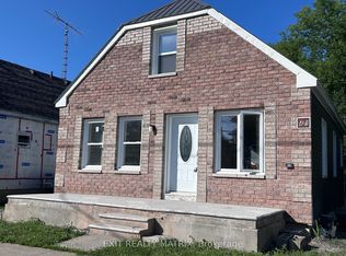 96 George St W, Lanark Highlands, ON K0G1M0