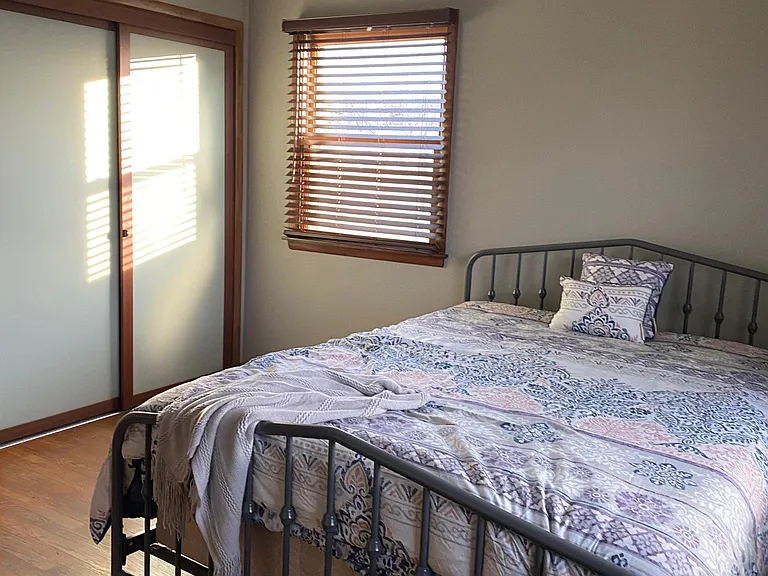 915 Oakcrest St #16 — Photo 5