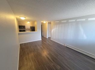 New Years special! Rent today and receive 6 weeks rent credit 999 a month or 875 with the credit, Aurora, CO 80010