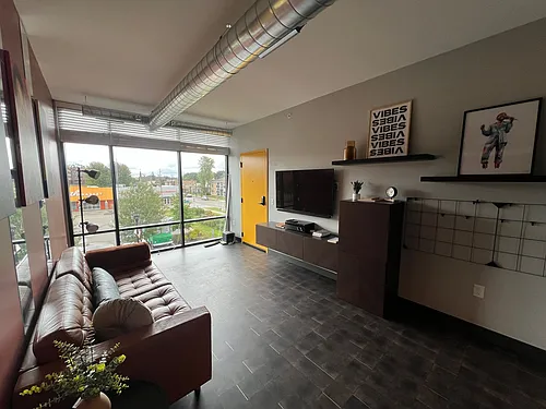 Floor plan 303