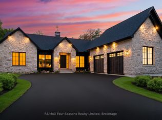 172 Sleepy Hollow Rd, The Blue Mountains, ON L9Y 0S2