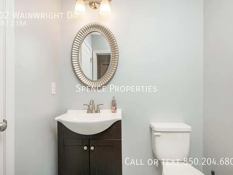 202 Wainwright Dr — Photo 16