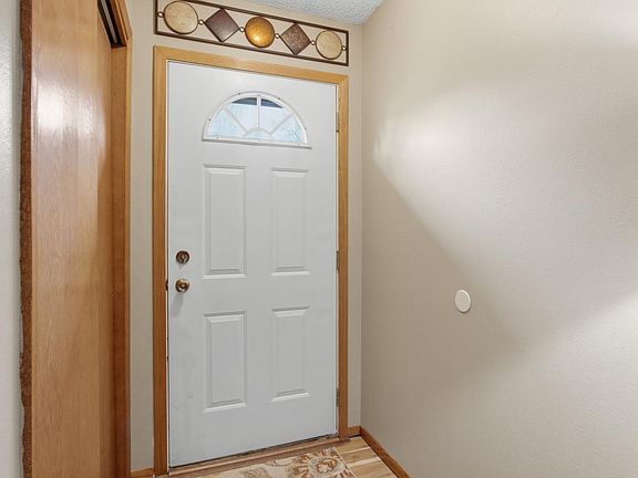 4th image of 434 Dale Ave