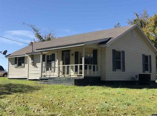 718 Rainey Rd, Sharon, TN 38255