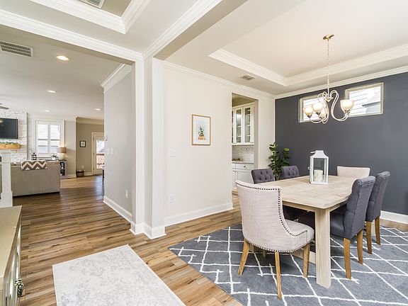 2nd image of 405 Larussa Ct