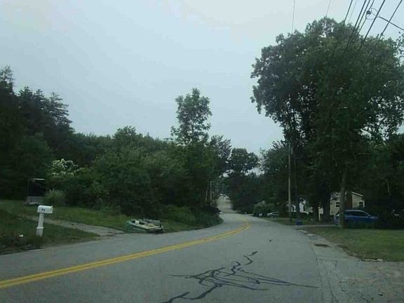 Exterior Neighborhood (street photo)
