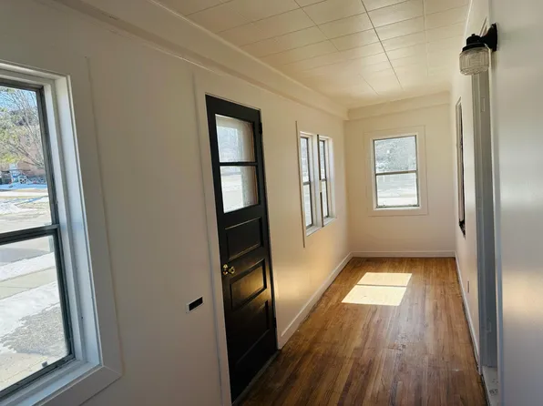 316 N 2nd St, Le Sueur, MN 56058