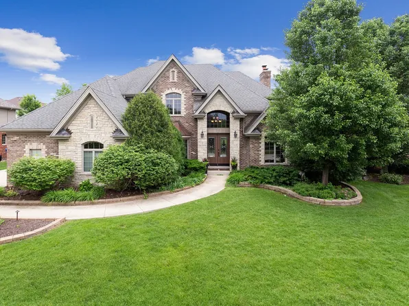 12507 Briarcliffe Dr, Lemont, IL 60439