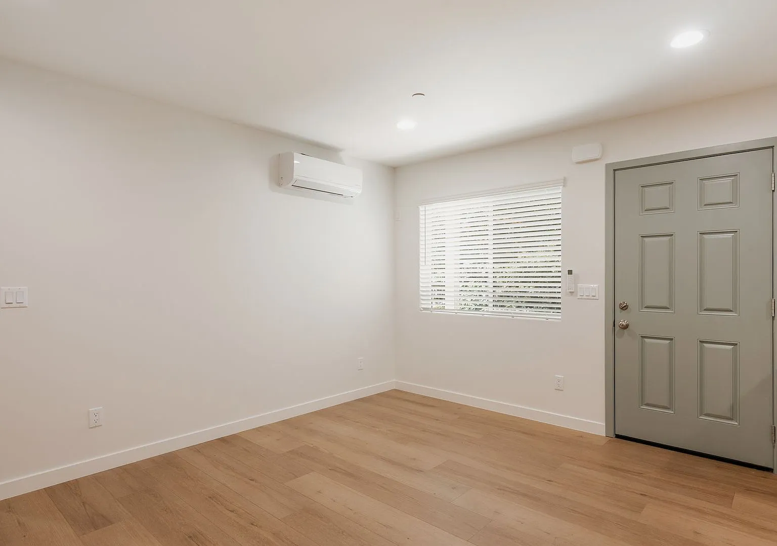 2 Bed | 2 Bath | Alhambra School District — Photo 4