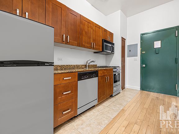 3rd image of 128 W 130th St APT 2N