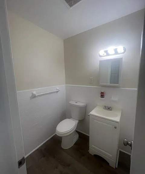 840 NE 17th Ter #9 — Photo 11