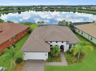 10082 Avalon Lake Cir, Fort Myers, FL 33913