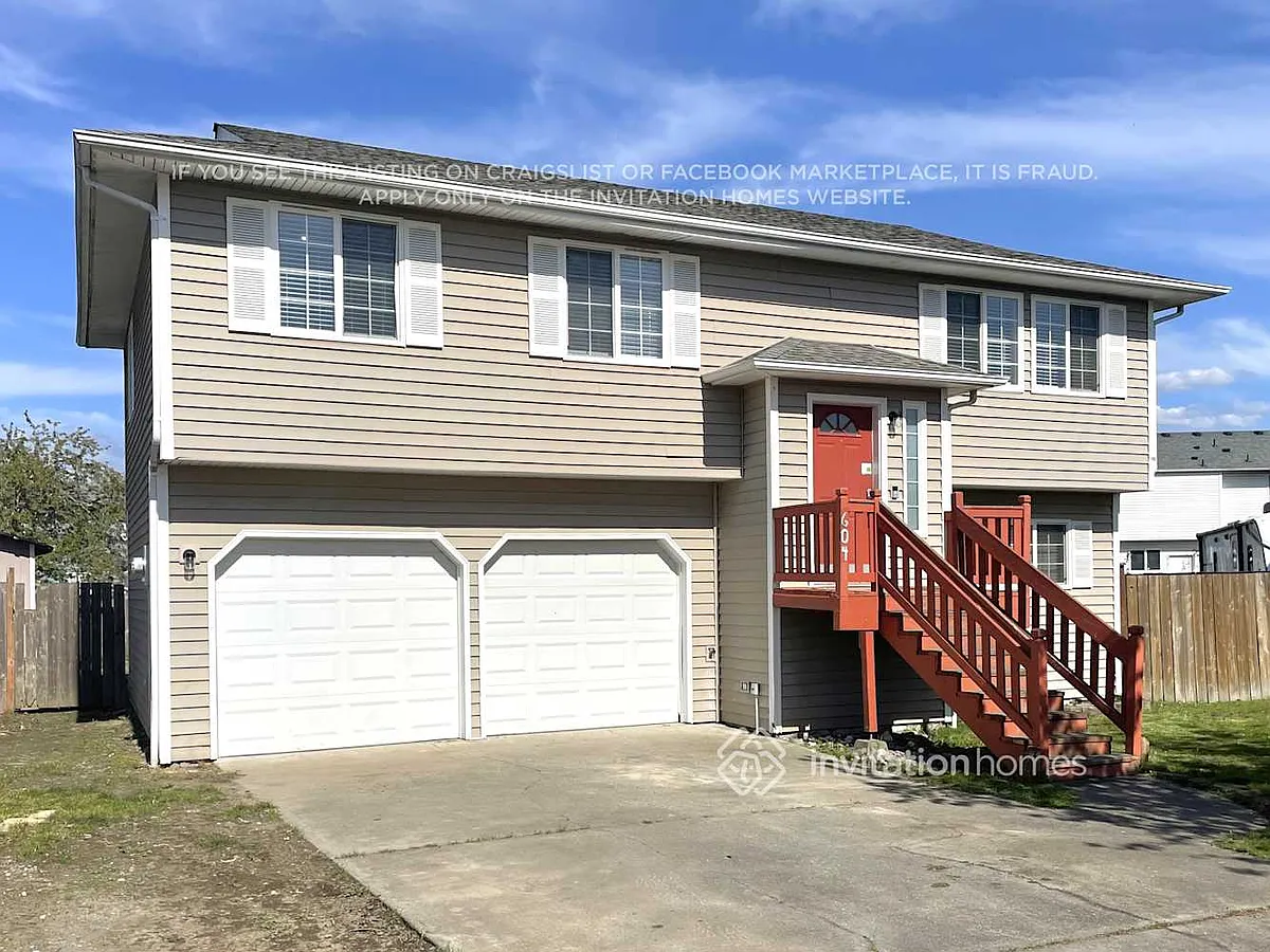Building Photo - 604 Cammarano Ct SW